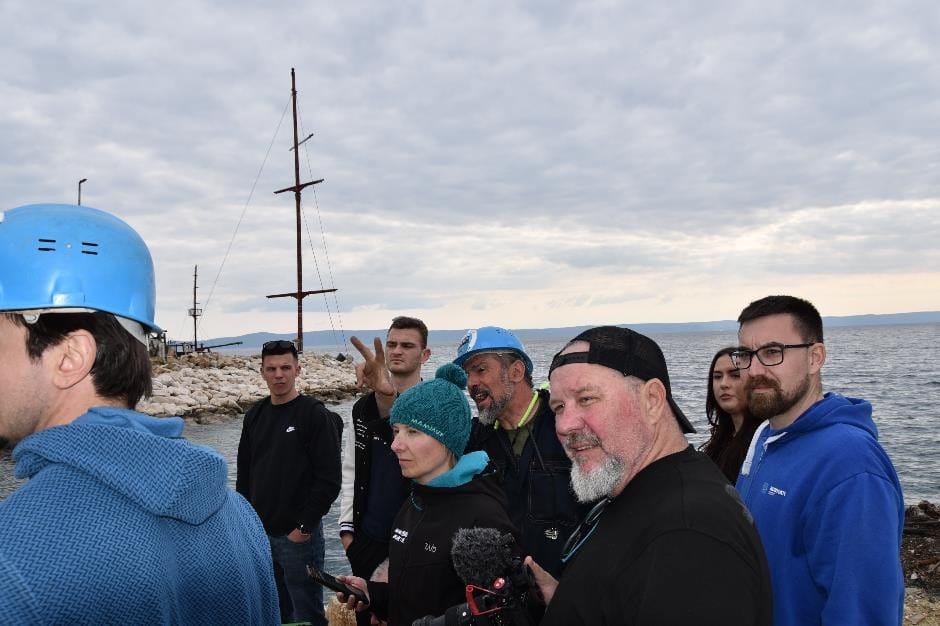 Studenti PFST-a sudjelovali u metodsko-pokaznoj vježbi instalacije ekološkog priveza u marini Krvavica